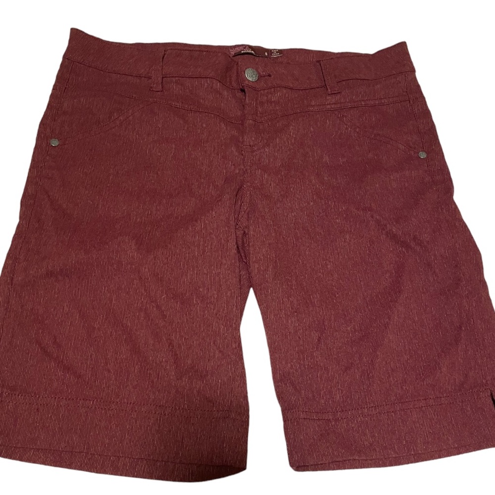 Prana 9 inch inseam Bermuda hiking shorts